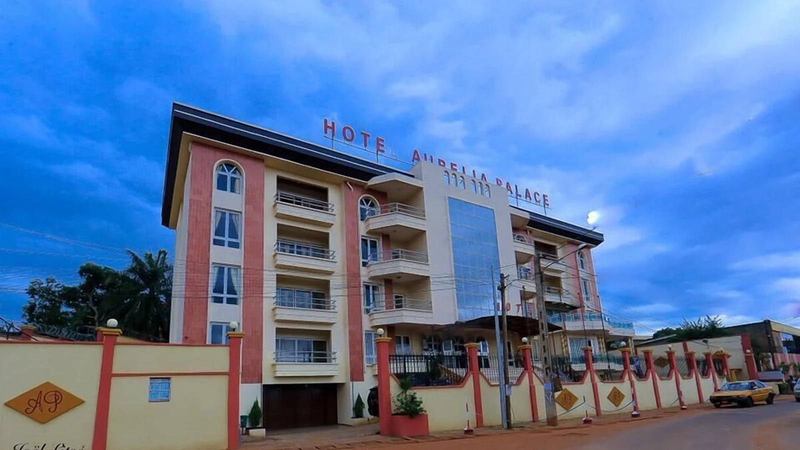 Façade de l'Aurelia Palace